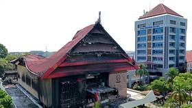Polisi Buru Dalang Pembakaran DPRD Sulsel dan Makassar