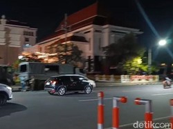 Situasi Terkini DPRD Jatim dan DPRD Surabaya