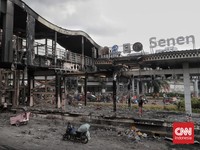  Penampakan Kerusakan Fasilitas Publik Buntut Demo di Jakarta
