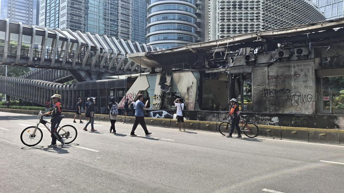 CFD Jakarta Tetap Digelar Pagi Ini, Warga Berolahraga dan Foto-foto