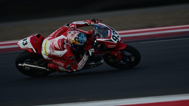 Arbi Ingin Kunci Juara ARRC 2025 di Seri Malaysia Pembalap Astra Honda Racing Team, Fadillah Arbi Aditama bertekad mengunci gelar juara kelas AP250 ARRC 2025 di seri Malaysia, Oktober mendatang.