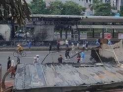 Video: Halte TJ Senayan yang Terbakar Jadi Spot Foto saat CFD