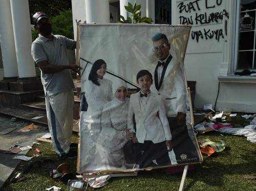 Polisi Tangkap Terduga Penghasut Penjarahan Rumah Uya Kuya