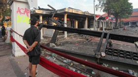 FOTO: Surabaya dan Kediri Berbenah usai Situasi Panas Sabtu Malam