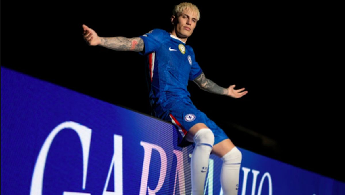 Resmi: Chelsea Rekrut Garnacho dari MU