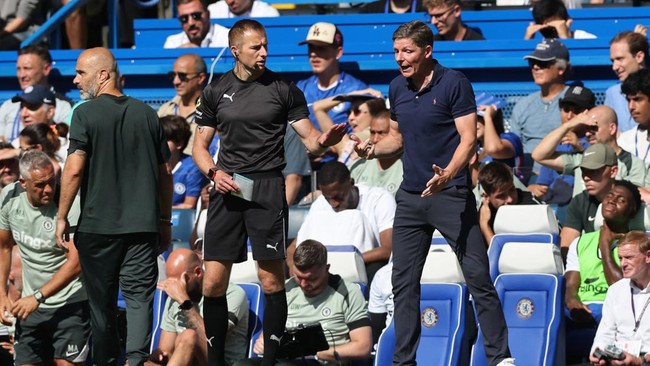 Punya Kasus, Wasit VAR Liverpool vs Arsenal Diganti Jelang Kick Off Wasit VAR Michael Salisbury dicopot dari posisinya sebagai ofisial pertandingan Liverpool vs Arsenal dalam laga pekan ketiga Premier League, Minggu (31/8).