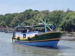Ratusan Warga Madura Berlayar ke Pasuruan Hadiri Haul KH Abdul Hamid