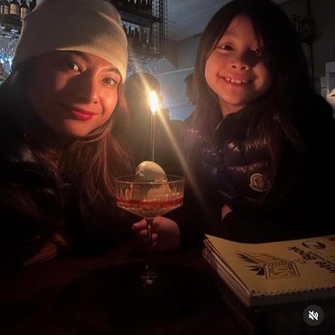 Jadi Single Mom, Ini 7 Potret Haru Acha Septriasa Rayakan Ultah Berdua Putri Semata Wayang