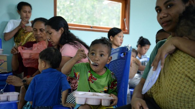 PT BNI berkomitmen menurunkan stunting di Indonesia melalui program gizi di NTT dan Banten, mendukung SDGs dan membangun generasi sehat dan unggul.