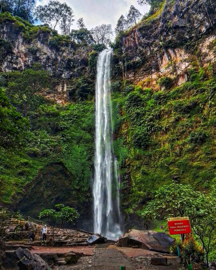 Coban Rondo. Berlokasi di Malang, Jawa Timur/Foto: instagram.com/peterronyy
