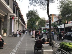 Toko-toko Malioboro Buka Kembali, Aman Tak Ada Demo Lagi