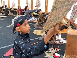 12 Dalang Cilik Kulon Progo Pentas Bawa Pesan Perdamaian