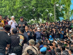 Video: Mahasiswa-Buruh Geruduk DPRD Kalsel, Tuntut Supian Hadir