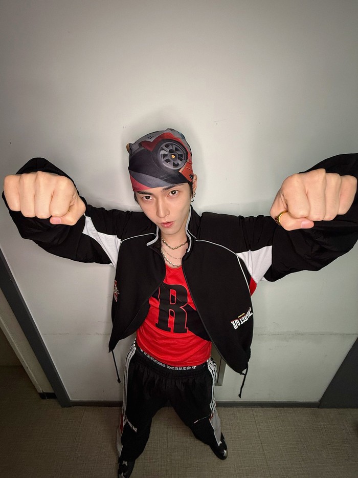 Ia resmi debut bersama crew permanen bernama ‘Xoul’ yang terdiri dari dancer Kyohong dan Yul pada 31 Juli 2025 lalu. Menariknya, nama collaborative team itu sendiri merupakan gabungan dari nama-nama mereka lho, Beauties!/ Foto: x.com/XngHan_official