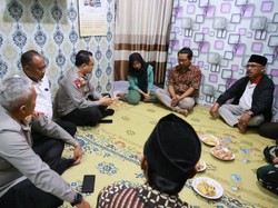 Kapolda DIY Melayat ke Rumah Mahasiswa Amikom Jogja Tewas Penuh Luka