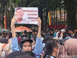Aksi di DPRD Riau, Mahasiswa Unri Tuntut Aktivis Khariq Anhar Dibebaskan