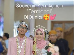 Viral Souvenir Pernikahan Termahal, Ayah Lukis 600 Karya untuk Anaknya