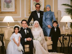 Siti Nurhaliza Punya Mantu, Ini 7 Foto Pernikahan Aazief Khalid Anak Sambungnya Disorot