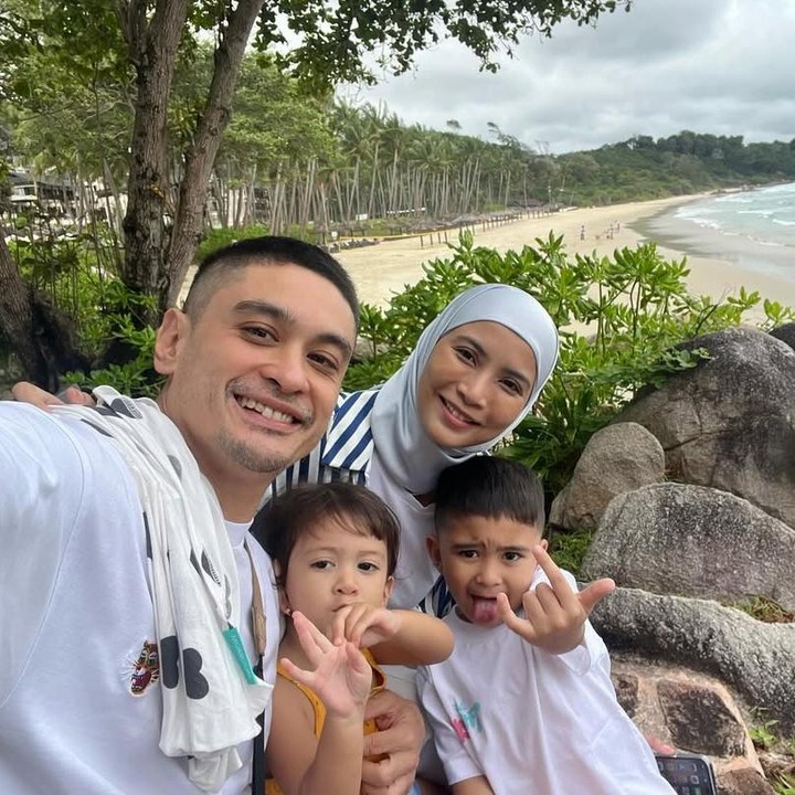 <p>Sejak menikah dengan Shenty, kehidupan pribadi aktor Reuben Elishama jarang tersorot publik. Keduanya lebih sering membagikan momen kebersamaan di media sosial Instagram. Sampai saat ini, Reuben sendiri diketahui masih aktif di dunia akting, Bunda. (Foto: Instagram @reuben_elishama)</p>