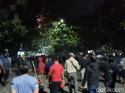 Situasi Terkini di Jl Pangeran Jayakarta Bekasi, Ada Ledakan Petasan