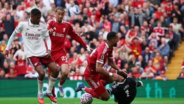 Top 3 Sports: Liverpool Hajar Arsenal, Hubner dan Verdonk Tukar Jersey
