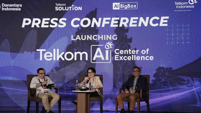 Bagian dari Telkom Solution, Telkom AI Center of Excellence, menyediakan platform teknologi dan AI Center sebagai wadah pengembangan use case serta talenta AI.