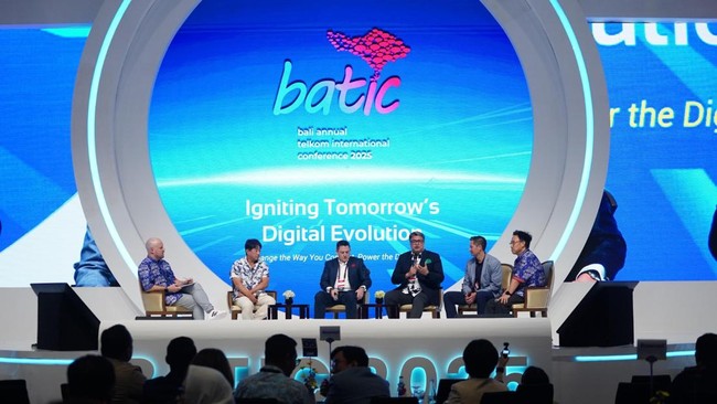BATIC 2025 hari kedua menampilkan kolaborasi dan teknologi dalam ekosistem digital, termasuk diskusi mendalam, workshop dan penandatanganan kemitraan strategis.
