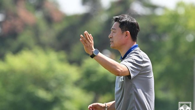 Pelatih Korea Khawatir Lawan Indonesia di Kualifikasi Piala Asia U-23 Pelatih Korea U-23 Lee Min Sung memiliki kekhawatiran terhadap Timnas Indonesia U-23 menjelang bentrokan kedua tim dalam Kualifikasi Piala Asia U-23 2026.
