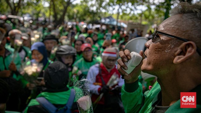 Ribuan pengemudi ojol dari berbagai wilayah di Jabodetabek bakal menggelar aksi unjuk rasa di depan Gedung DPR, Senayan, Jakarta, pada Rabu 17 September 2025.