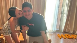 Didoakan Punya Momongan, Ini 7 Potret Al Ghazali Rayakan Ultah ke-28 Bareng Alyssa