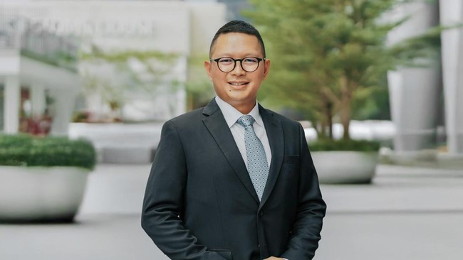 PT BRI menunjuk Dhanny sebagai Corporate Secretary baru, menggantikan Agustya Hendy, Dhanny memiliki pengalaman luas di sektor perbankan dan manajemen risiko.