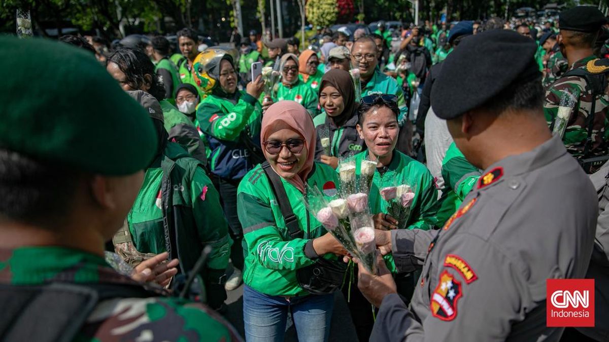 Usul Ojol Usai Prabowo Bakal Percepat Penggunaan Motor Listrik