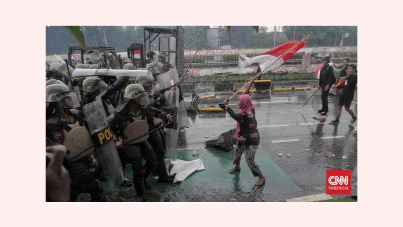 'The Power of Ibu-Ibu', Suara Perempuan di Garis Depan Demokrasi