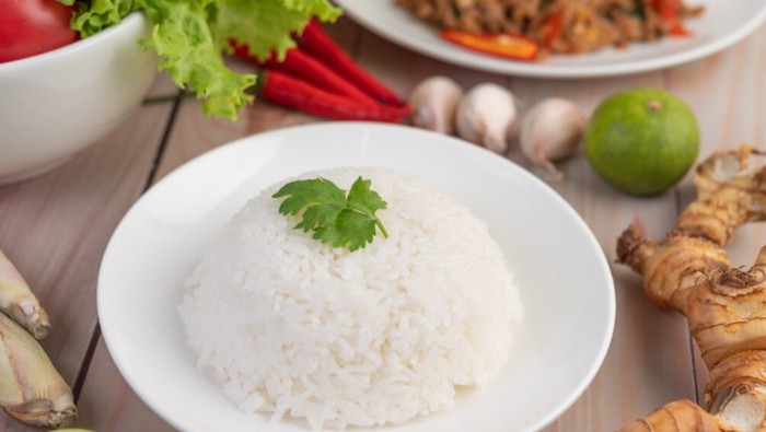 Penderita diabetes tidak wajib hindari konsumsi semua karbohidrat/Foto: freepik.com/8photo