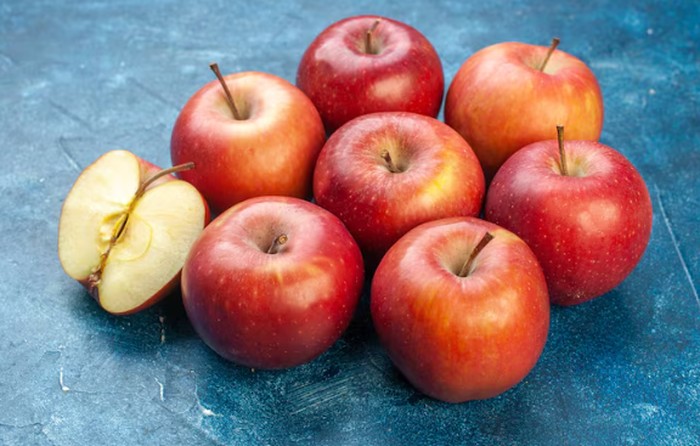 Apel bisa bantu cegah risiko kanker. Apel membantu menghambat pertumbuhan sel kanker/Foto: freepik.com/KamranAydinov