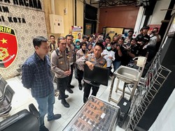42 Orang Ditangkap Terkait Pembakaran DPRD Kota Kediri, 24 Jadi Tersangka
