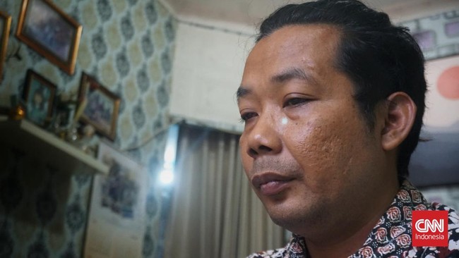 Keluarga Rheza Sendy Pratama menerima kematian almarhum dengan ikhlas, menolak autopsi, dan berharap insiden ini jadi pembelajaran bagi semua pihak.