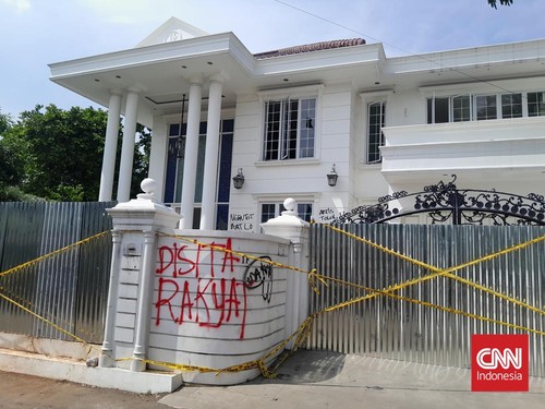 Polisi Tetapkan 12 Tersangka Penjarahan Rumah Uya Kuya