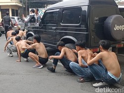 Polisi Pulangkan Remaja Penyusup Demo di Tasikmalaya