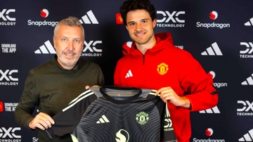 Manchester United Resmi Rekrut Senne Lammens
