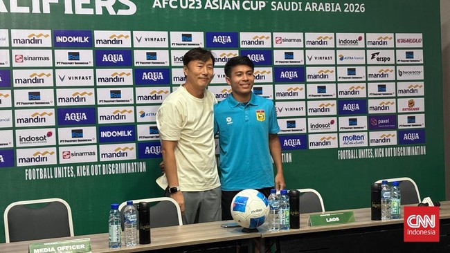 Pelatih Laos U-23, Ha Hyeok Jun, komentari pergantian pelatih Timnas Indonesia U-23. Ia memuji Gerald Vanenburg dan soroti tim senior Indonesia.