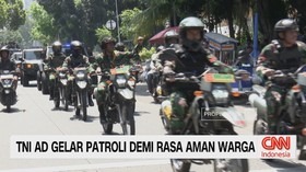 VIDEO: TNI AD Gelar Patroli Demi Rasa Aman Warga