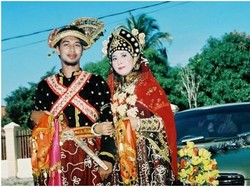 8 Prosesi Pernikahan Adat Tau Samawa, dari Bajajak hingga Ngenrang