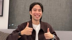 Vidi Aldiano Bagikan Pengingat Diri: Tuhan Banyak Kasih Berkat...