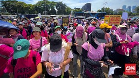 Aliansi Perempuan Gelar Aksi Damai di Depan Gedung DPR