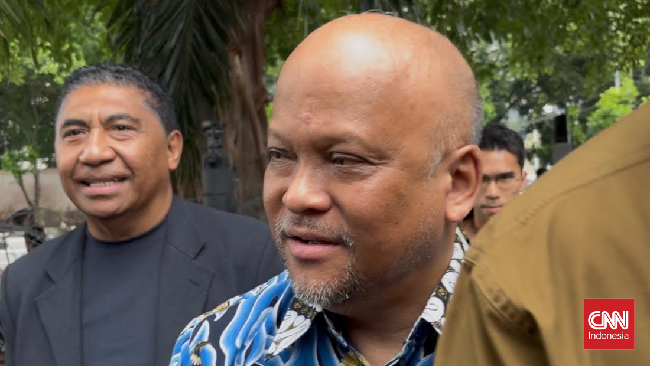 Calon Wakil Gubernur Jabar, Ilham Habibie, diperiksa KPK sebagai saksi dalam kasus dugaan korupsi pengadaan iklan di Bank BJB. Ikuti perkembangan selanjutnya.