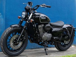 Nggak Nyangka! Bertampang Moge, Motor Ini Cuma Punya Mesin 125 cc