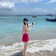 Pesonanya Memikat, Simak 8 Potret Jung Chae Yeon Saat Nikmati Liburan di Bali