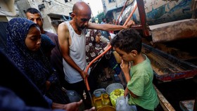 UNICEF Desak Investigasi Penembakan Pengemudi Truk Air di Gaza