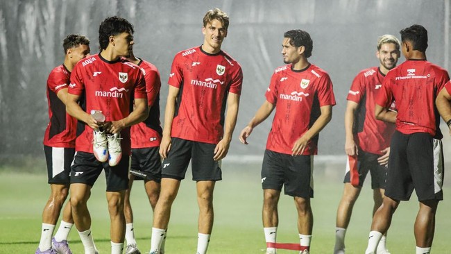 Mohammad Al Husseini bocorkan kekuatan Timnas Indonesia menjelang laga FIFA Matchday. Pelatih Lebanon, Radulovic, puji perkembangan sepak bola Indonesia.